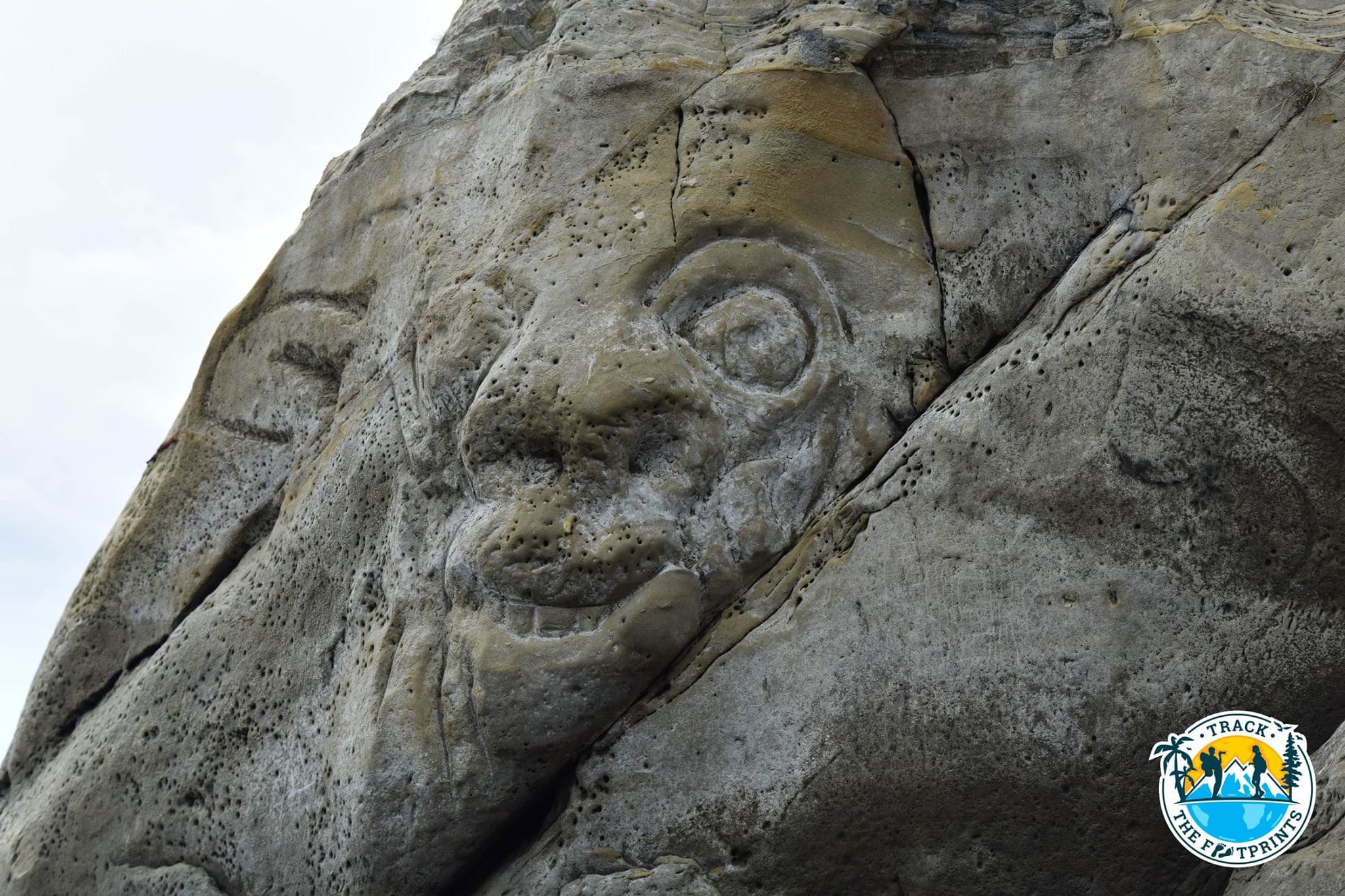 Three Sisters and Elephant Rock