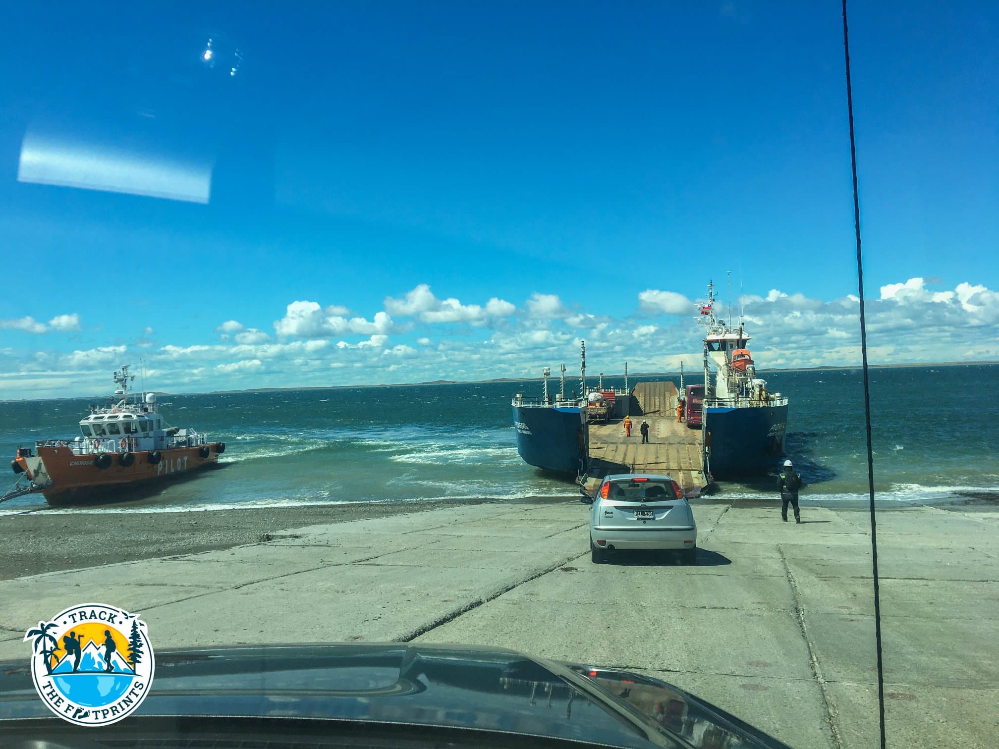 Short ferry to go to Tierra del Fuego, Argentina ;-)